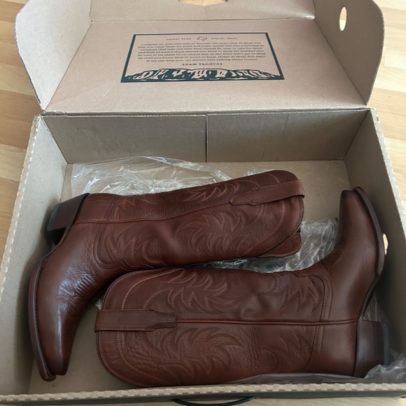 TECOVA WOMANS BOOT 7 1/2 - Picture 3 of 10